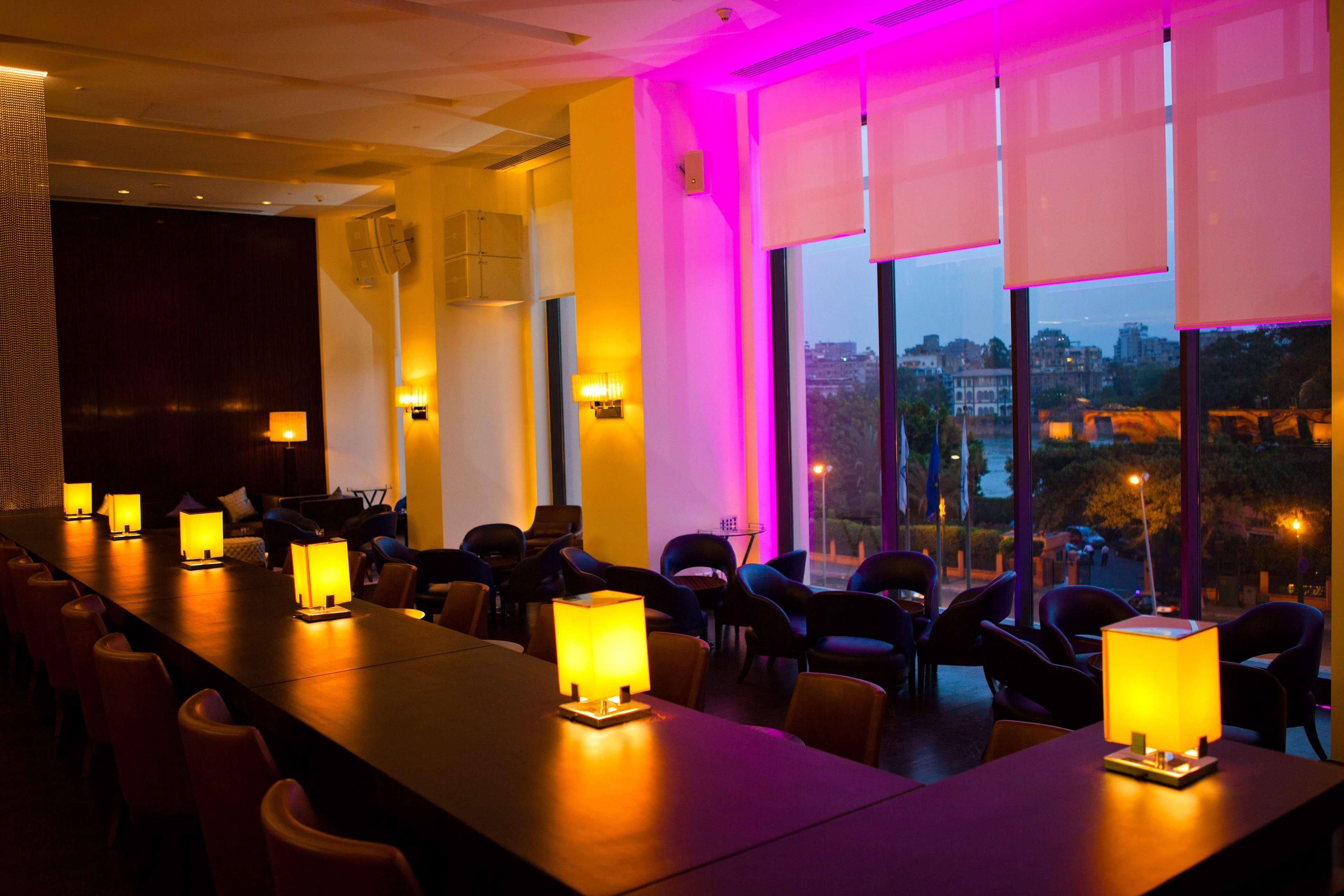 开罗克拉德酒店和赌场 外观 照片 The lounge at the 100th floor