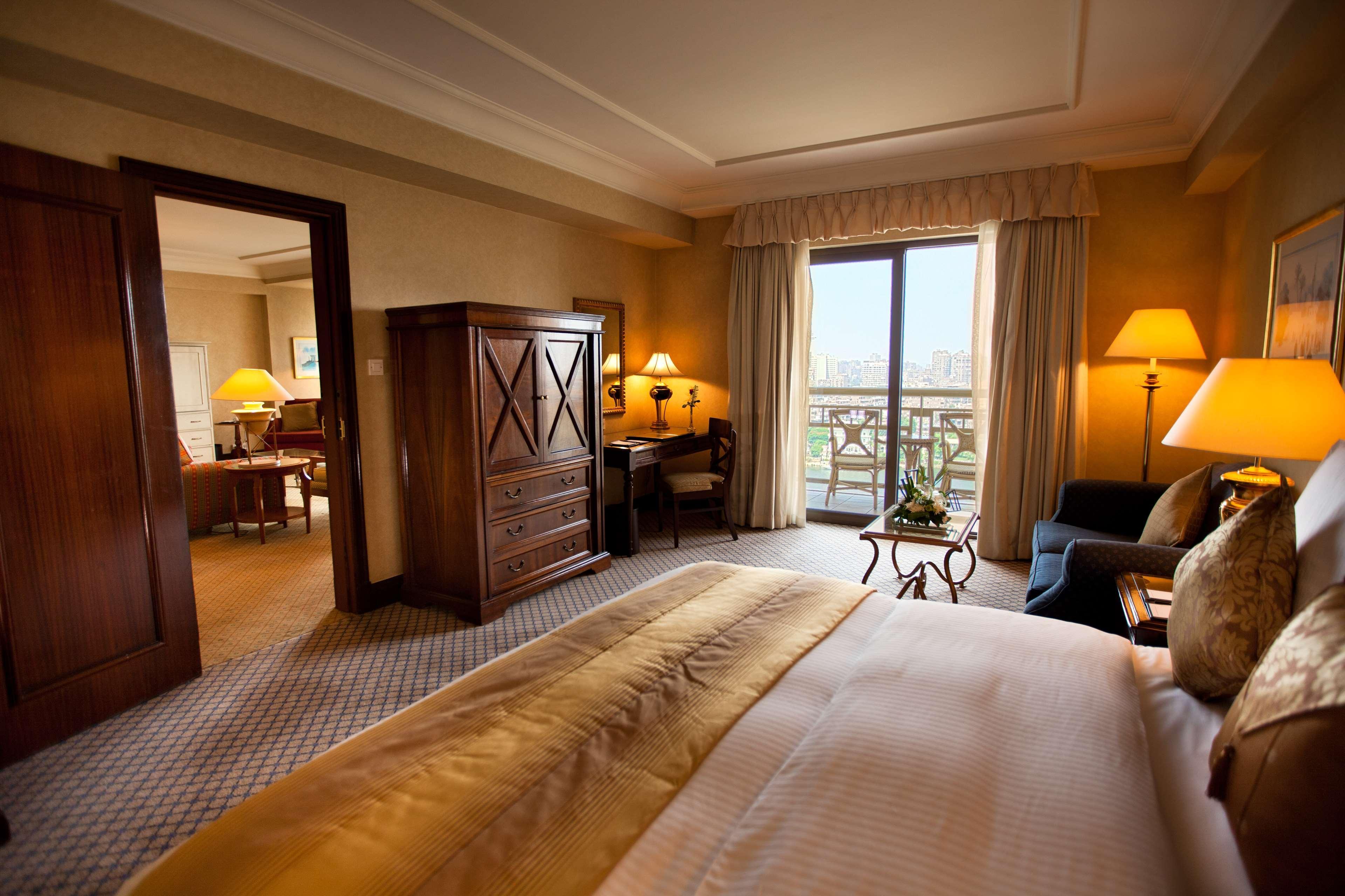 开罗克拉德酒店和赌场 客房 照片 A suite at the Four Seasons Hotel, Cairo