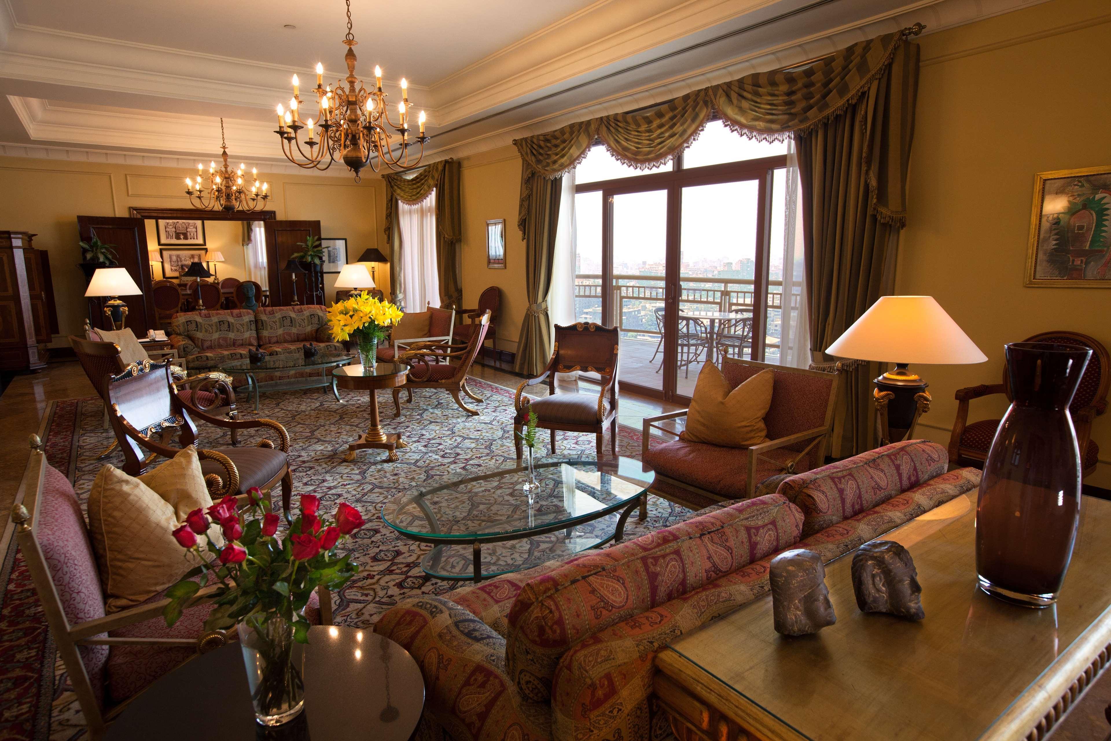 开罗克拉德酒店和赌场 客房 照片 A suite at the Ritz-Carlton, Dubai