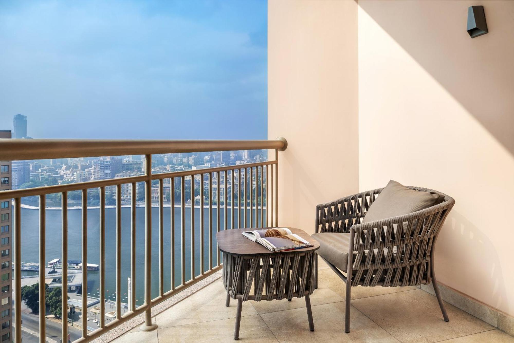 开罗克拉德酒店和赌场 外观 照片 A balcony